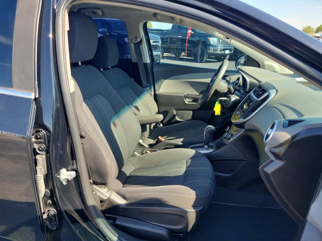 Used 2019 Chevrolet Sonic LT FWD image 26