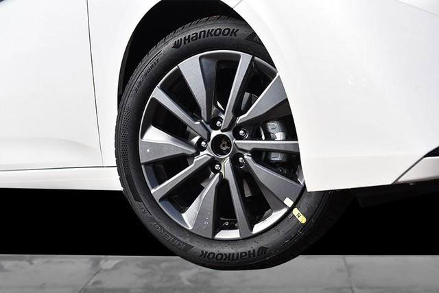 New 2026 Nissan Sentra SL image 3