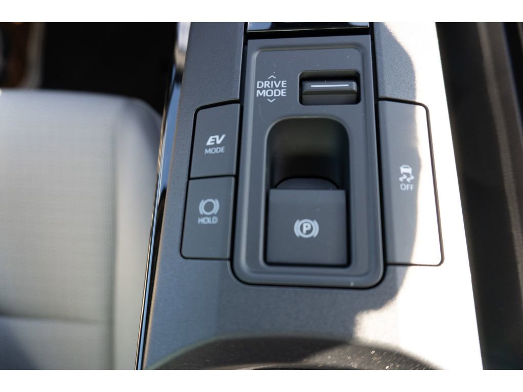 New 2026 Toyota Prius LE image 27