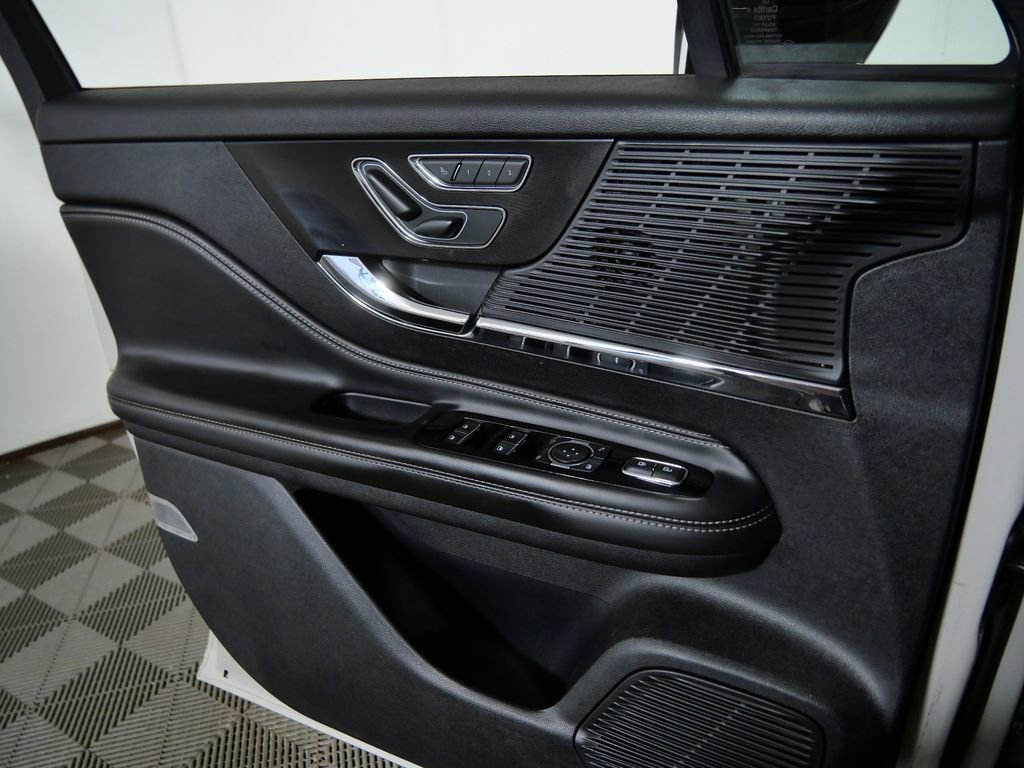 Certified 2022 Lincoln Corsair FWD image 25