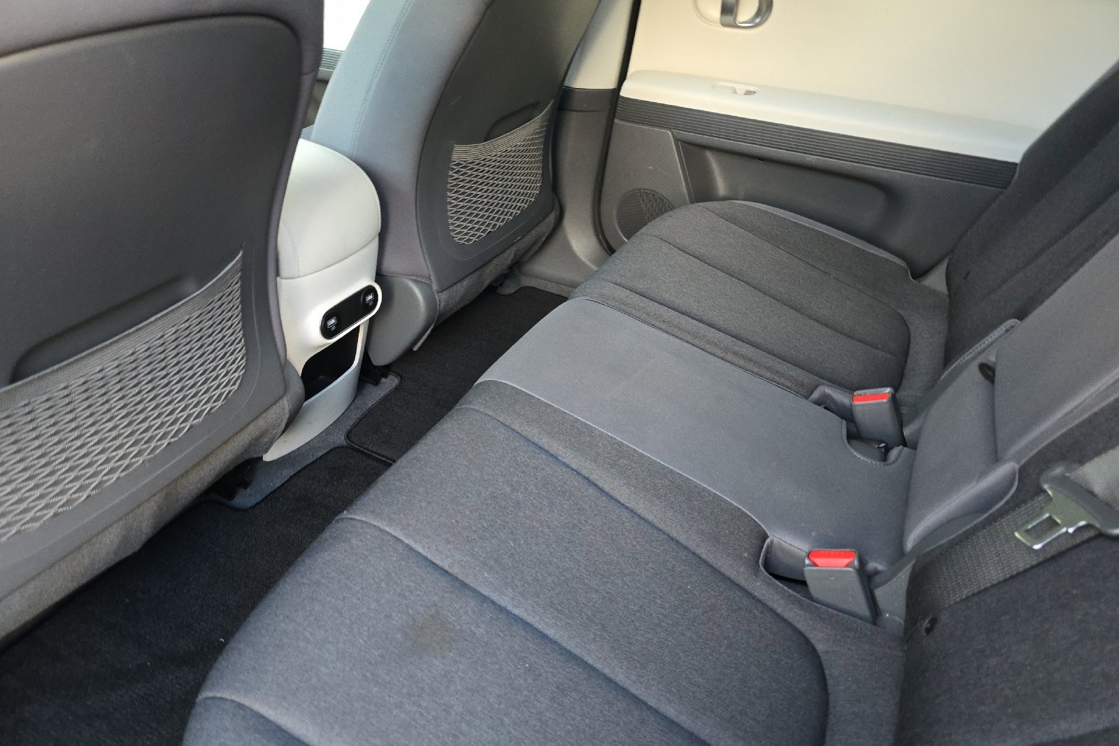 Used 2023 Hyundai Ioniq 5 SE image 16