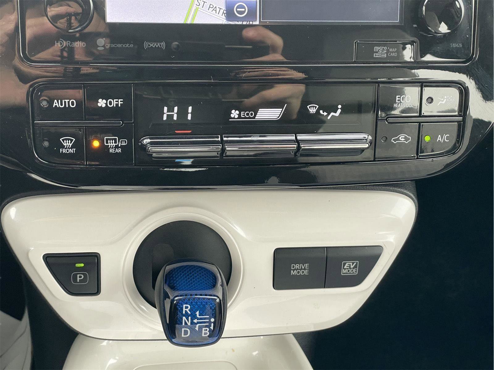 Used 2018 Toyota Prius Three image 28