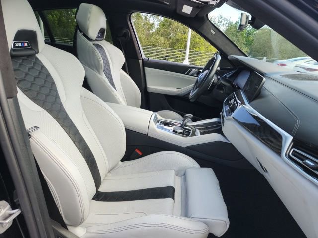 Used 2022 BMW X6 M image 28