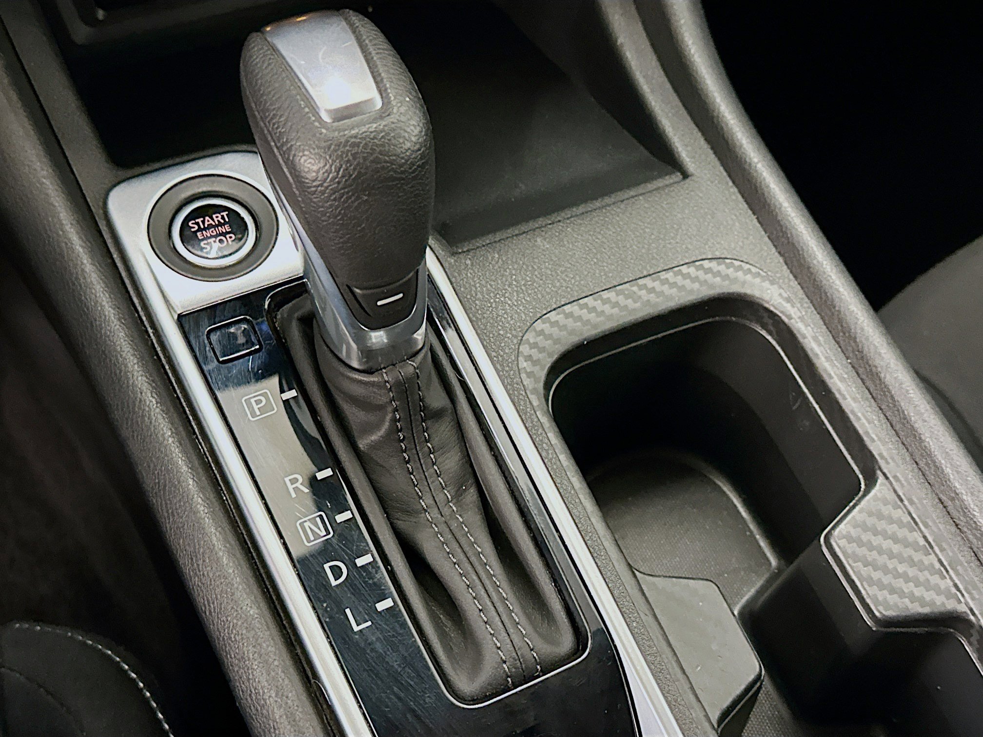 Used 2025 Nissan Sentra SV image 25