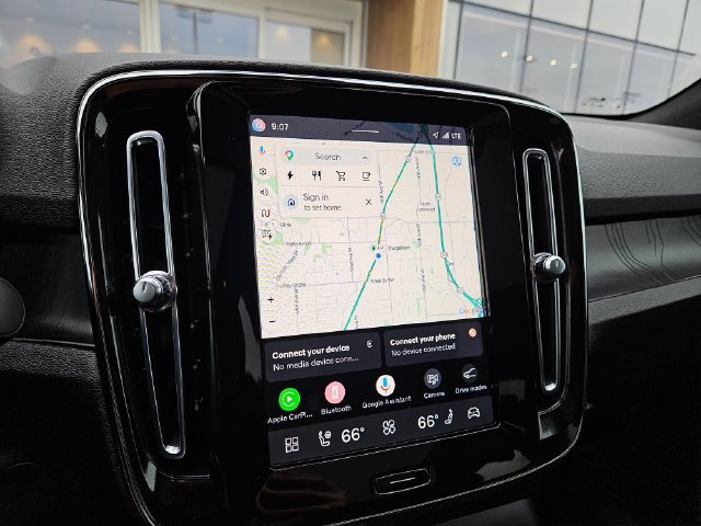 Certified 2023 Volvo C40 P8 Recharge Ultimate AWD/4WD image 25