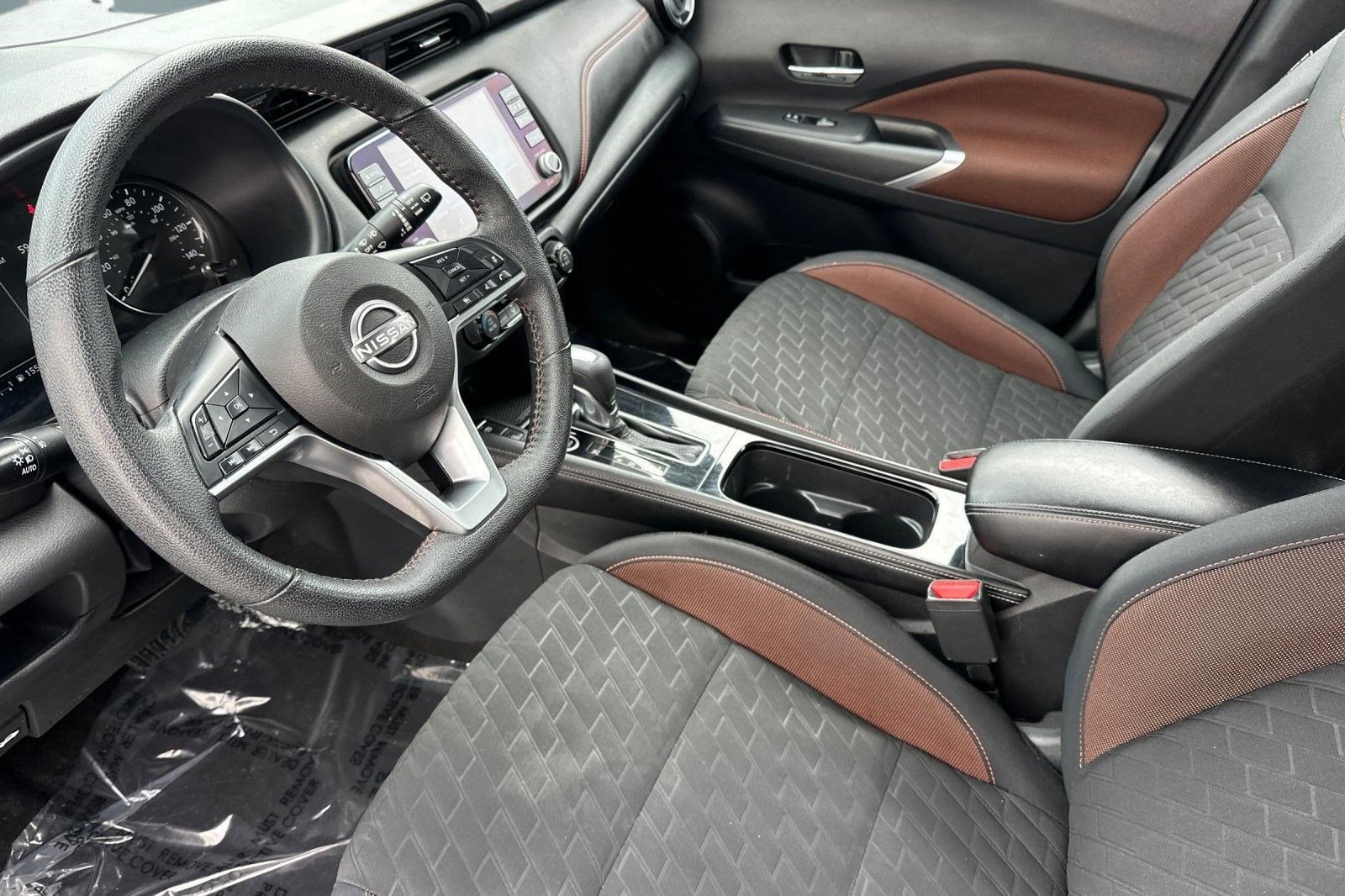 Used 2023 Nissan Kicks SR image 4