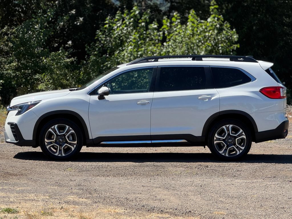 Used 2023 Subaru Ascent Limited AWD/4WD image 4