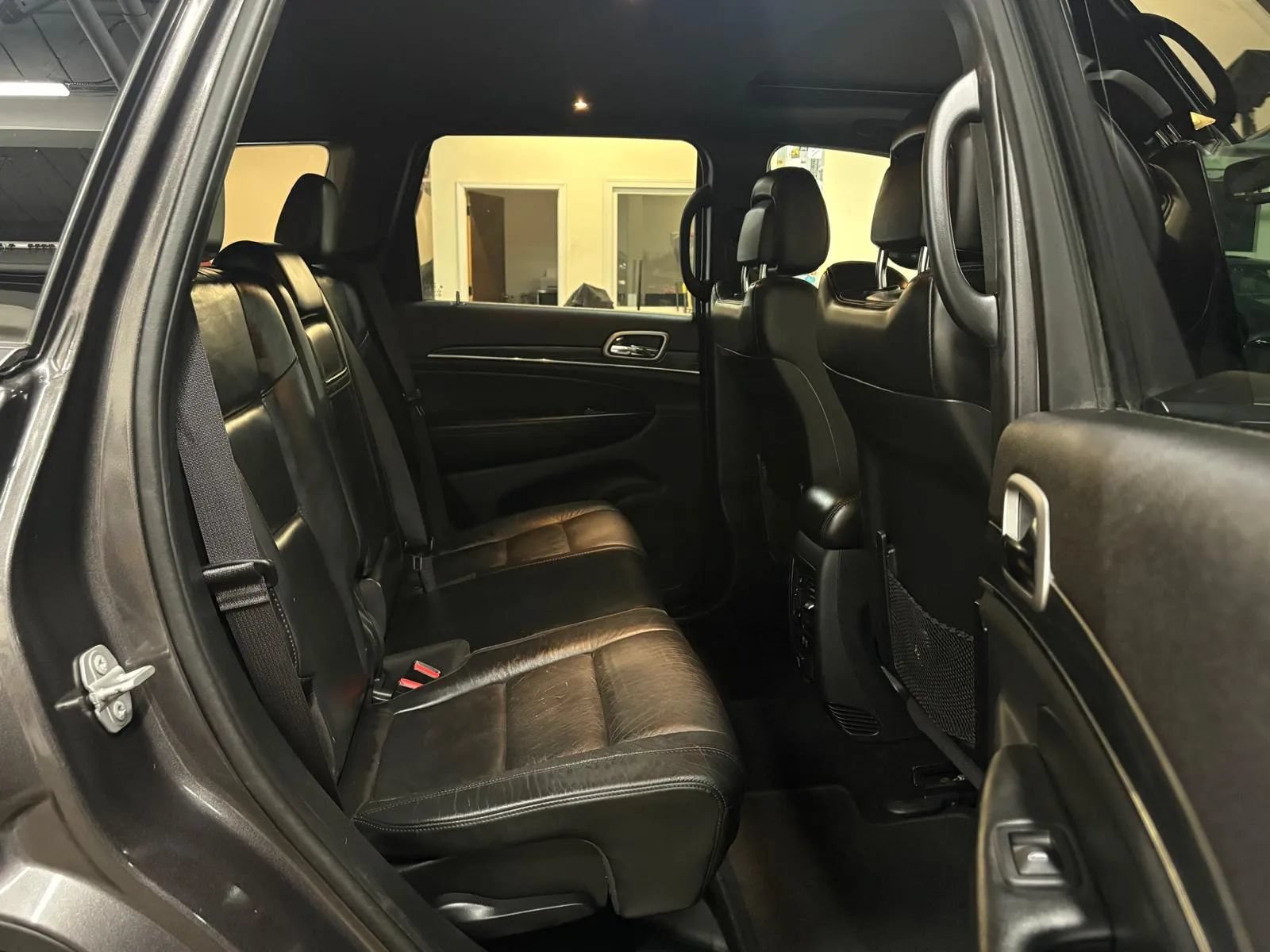 Used 2020 Jeep Grand Cherokee Limited w/ Trailer Tow Group IV AWD/4WD image 23