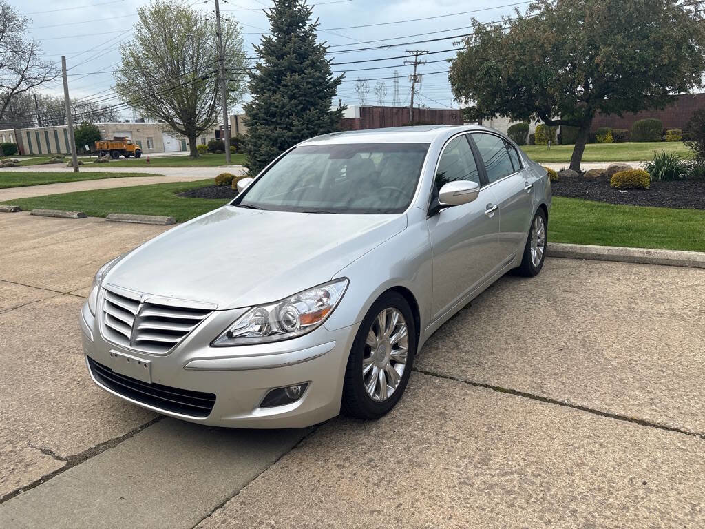 Used 2009 Hyundai Genesis 3.8 w/ Premium Plus Pkg 3 RWD image 3