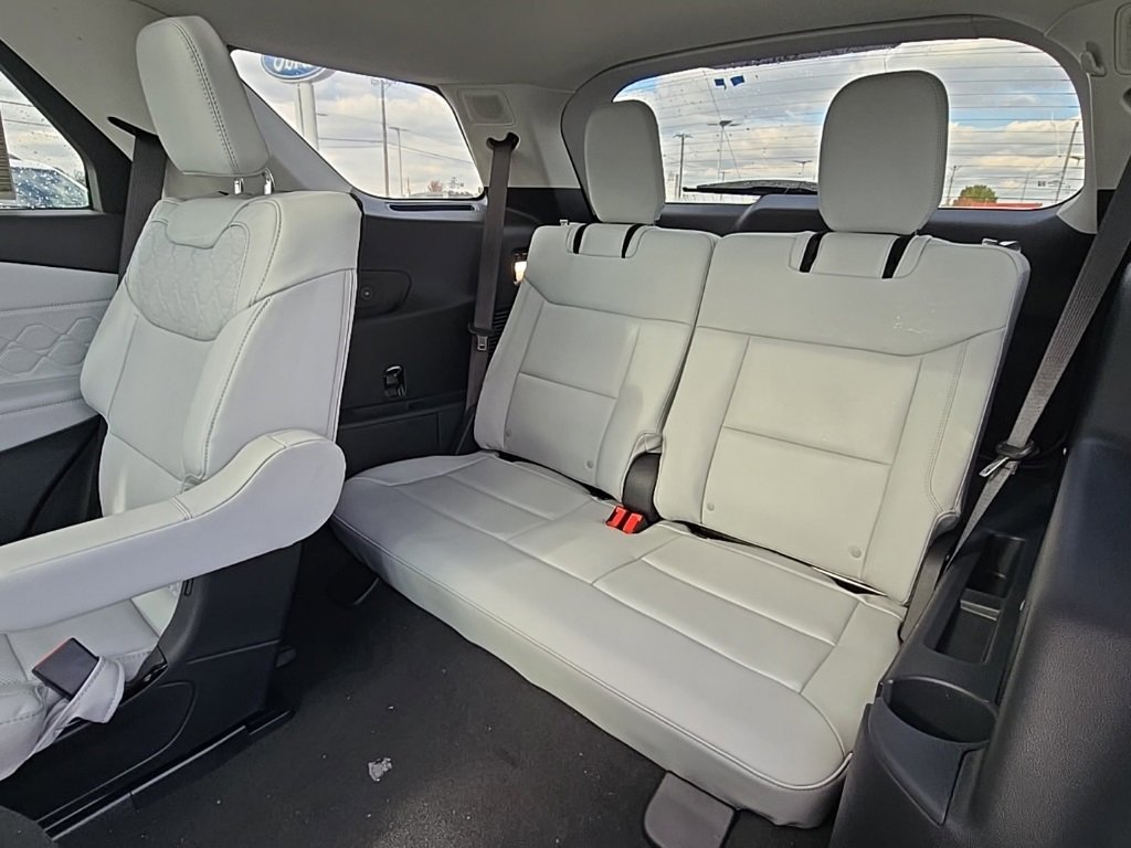 New 2026 Ford Explorer Platinum image 42