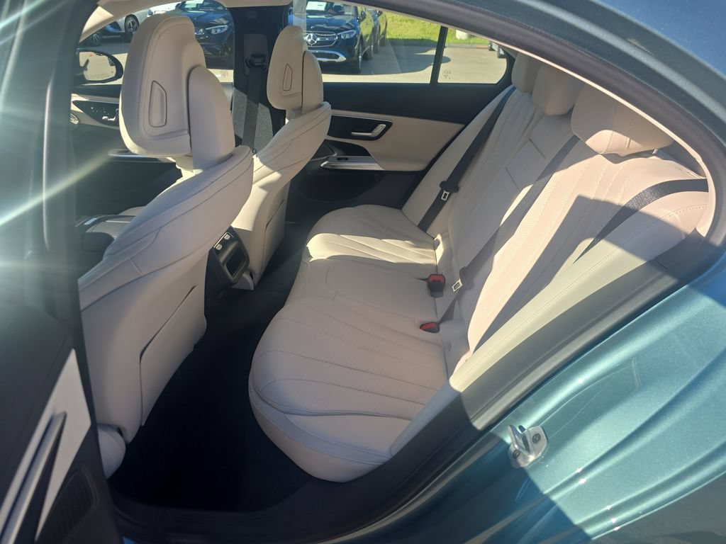 New 2026 Mercedes-Benz E 350 4MATIC Sedan image 25