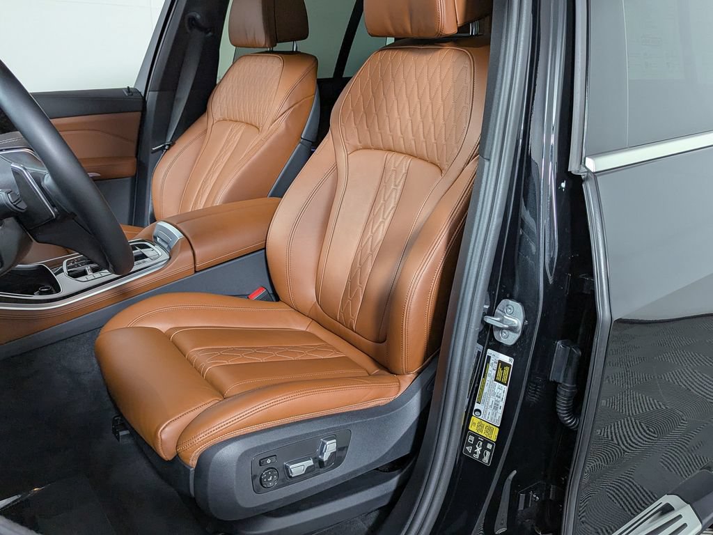 Certified 2024 BMW X5 xDrive40i w/ Premium Package AWD/4WD image 19