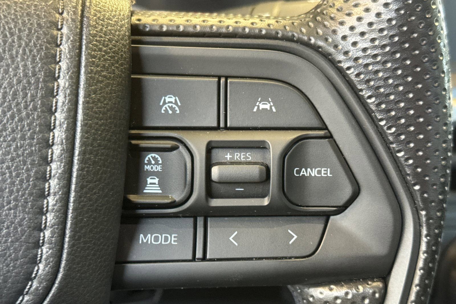 Certified 2025 Toyota Tacoma SR5 RWD image 31