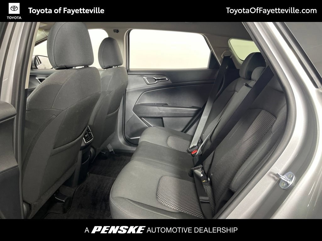 Used 2025 Kia Sportage LX AWD/4WD image 24