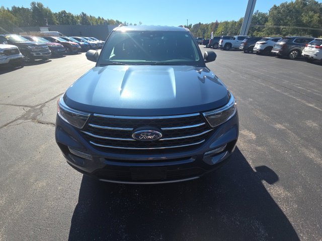 Used 2020 Ford Explorer XLT w/ Equipment Group 202A AWD/4WD image 9