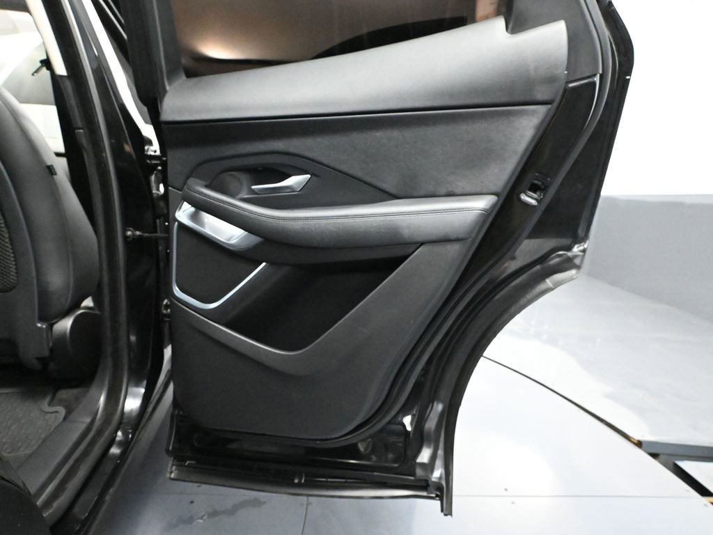 Used 2020 Jaguar E-PACE SE image 45