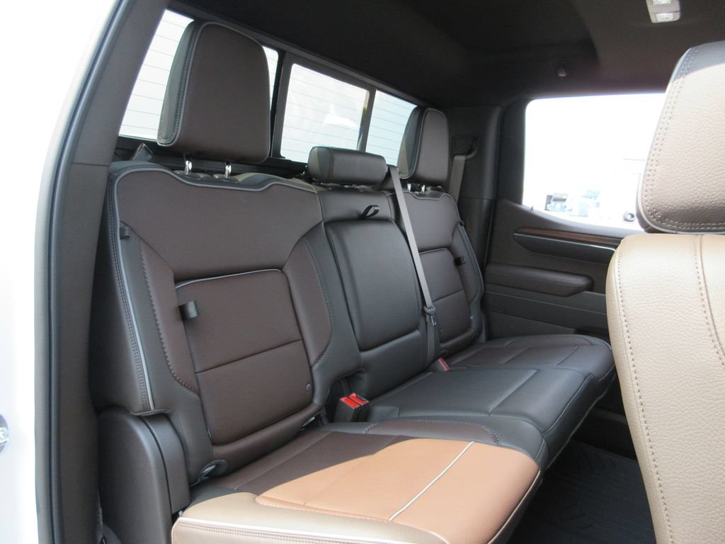 Certified 2026 GMC Sierra 1500 Denali w/ Denali Reserve Package AWD/4WD image 27