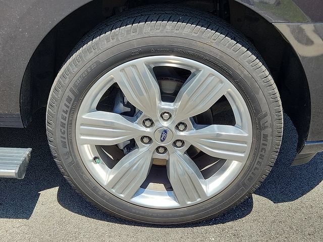 Used 2023 Ford Expedition Max Platinum AWD/4WD image 8