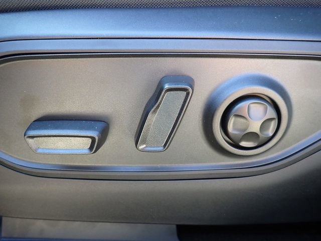 New 2025 Jeep Grand Cherokee L Altitude image 17