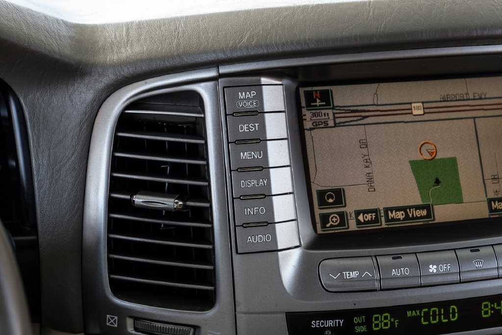 Used 2005 Lexus LX 470 4WD image 28