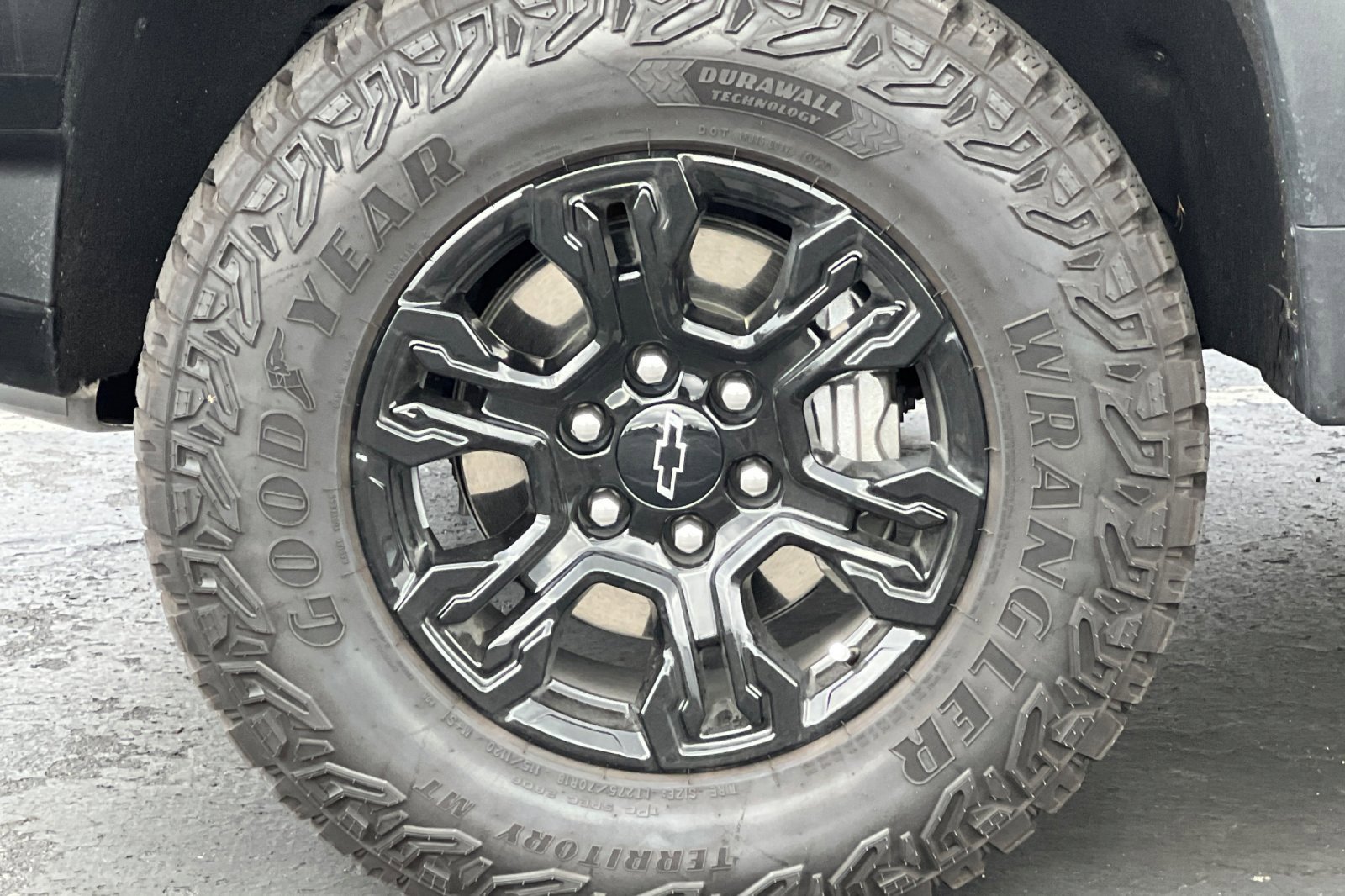 Certified 2025 Chevrolet Silverado 1500 ZR2 w/ Technology Package image 48