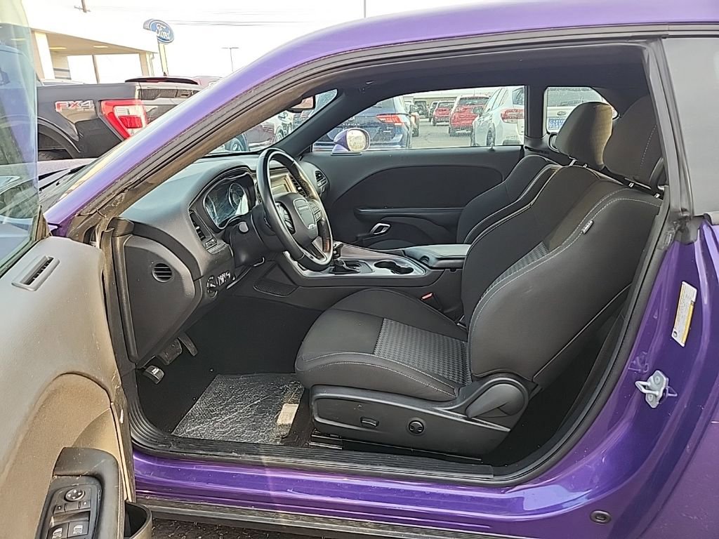 Used 2023 Dodge Challenger GT RWD image 11
