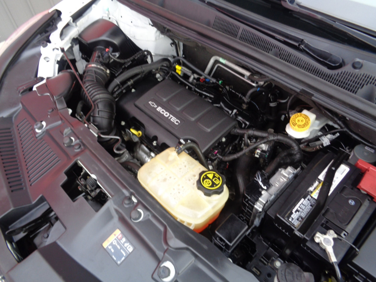 Used 2019 Chevrolet Trax LT w/ LT Convenience Package AWD/4WD image 3