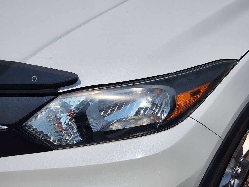 Used 2017 Honda HR-V EX image 11