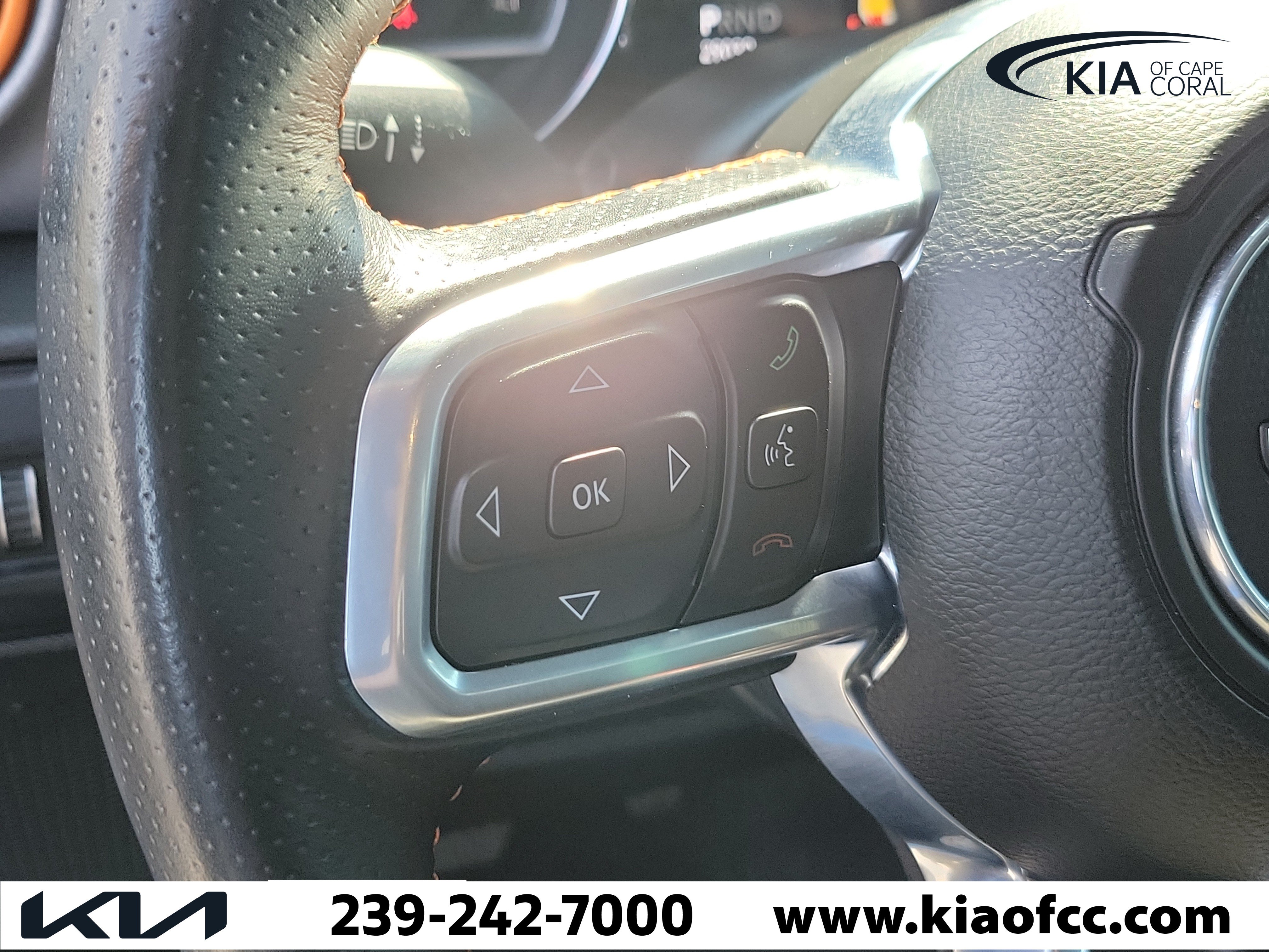 Used 2021 Jeep Gladiator Mojave w/ Trailer Tow Package AWD/4WD image 24