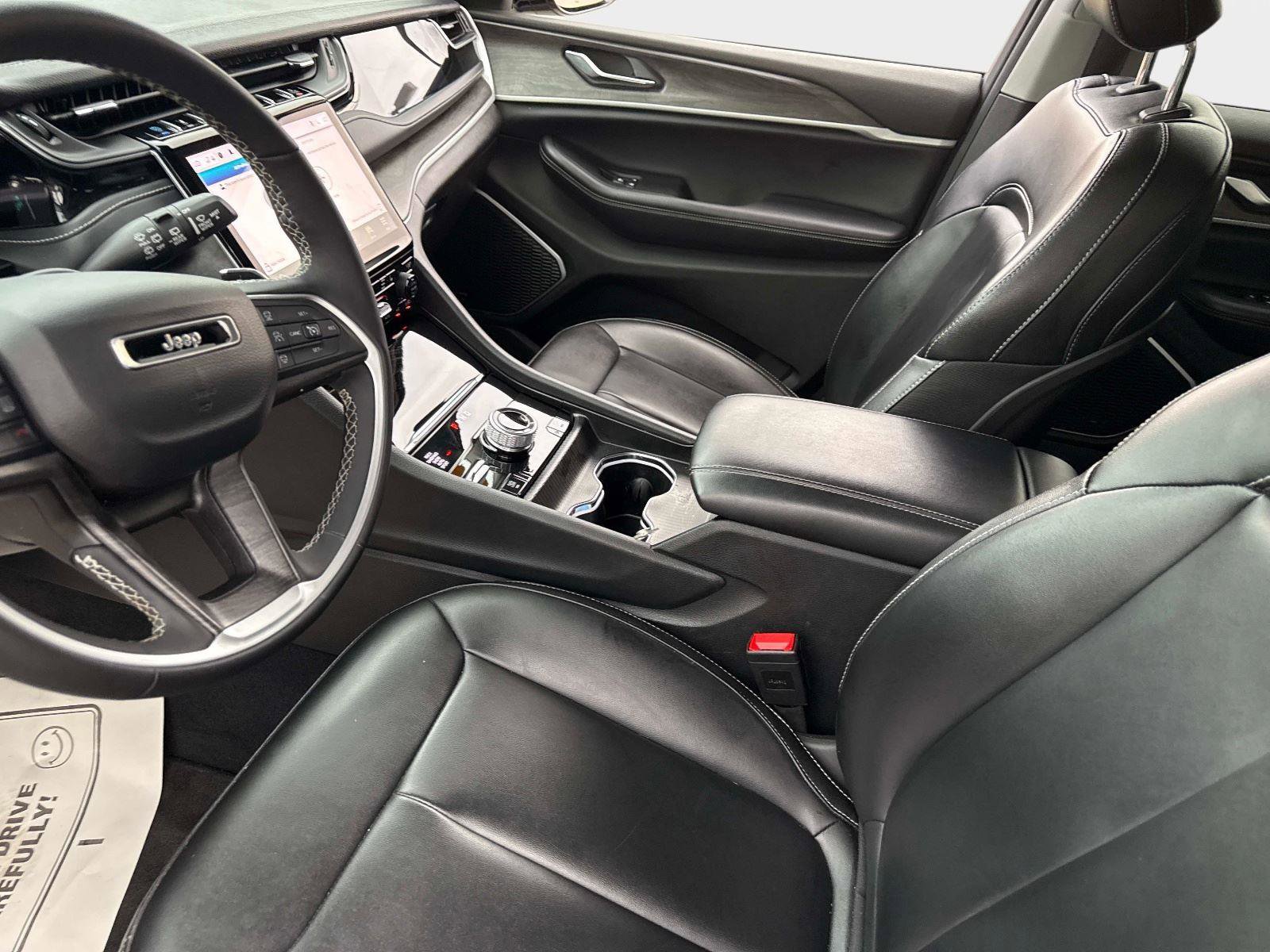 Used 2024 Jeep Grand Cherokee Limited 4xe image 23