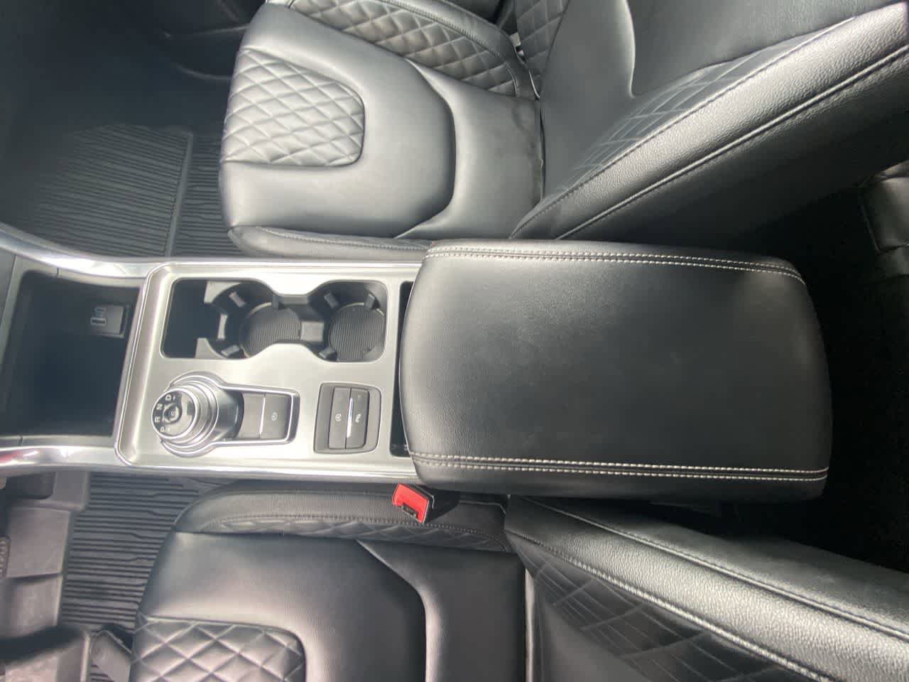 Used 2023 Ford Edge Titanium w/ Cargo Accessory Package image 20