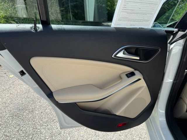 Used 2019 Mercedes-Benz CLA 250 4MATIC image 11