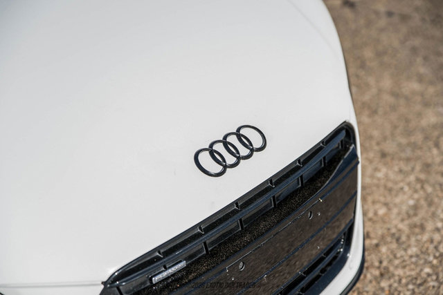 Used 2015 Audi R8 V8 w/ Full Leather Package image 78