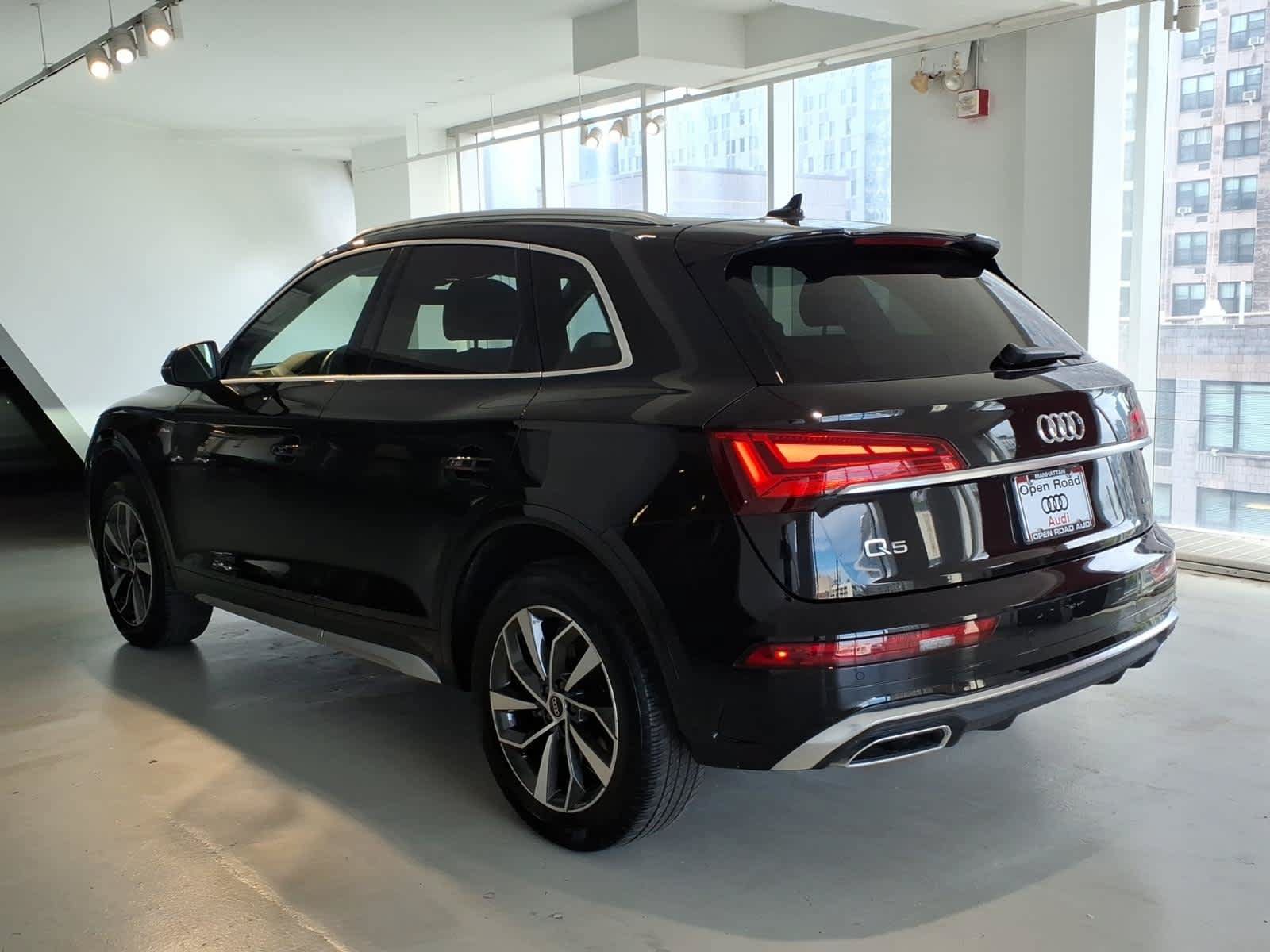Used 2023 Audi Q5 2.0T Premium Plus w/ Premium Plus Package AWD/4WD image 6