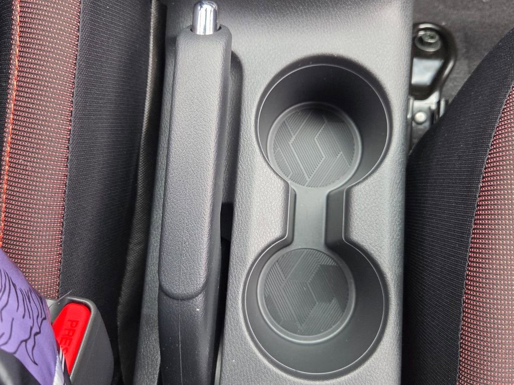 New 2025 Nissan Versa SR w/ Trunk Package image 18