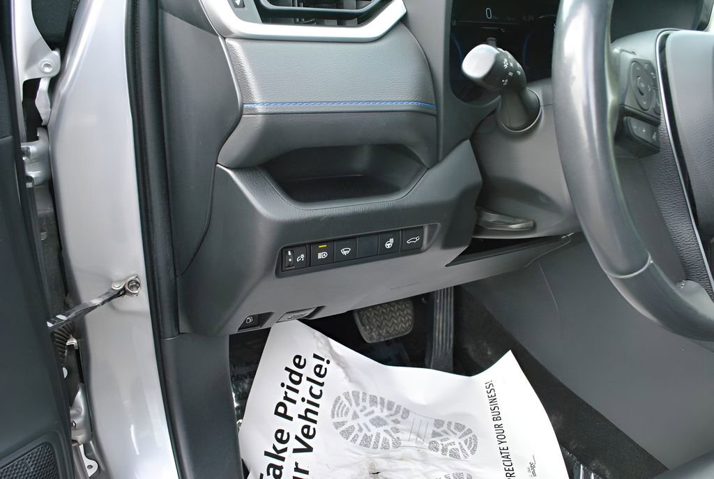 Used 2019 Toyota RAV4 XSE AWD/4WD image 24