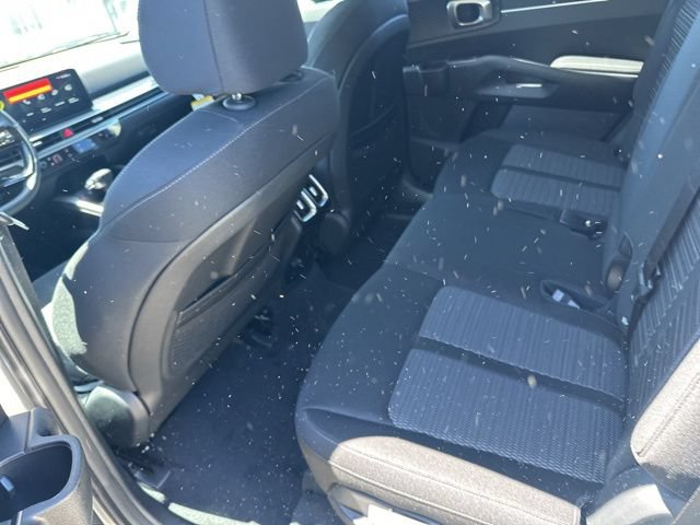 New 2026 Kia Sorento LX FWD image 15
