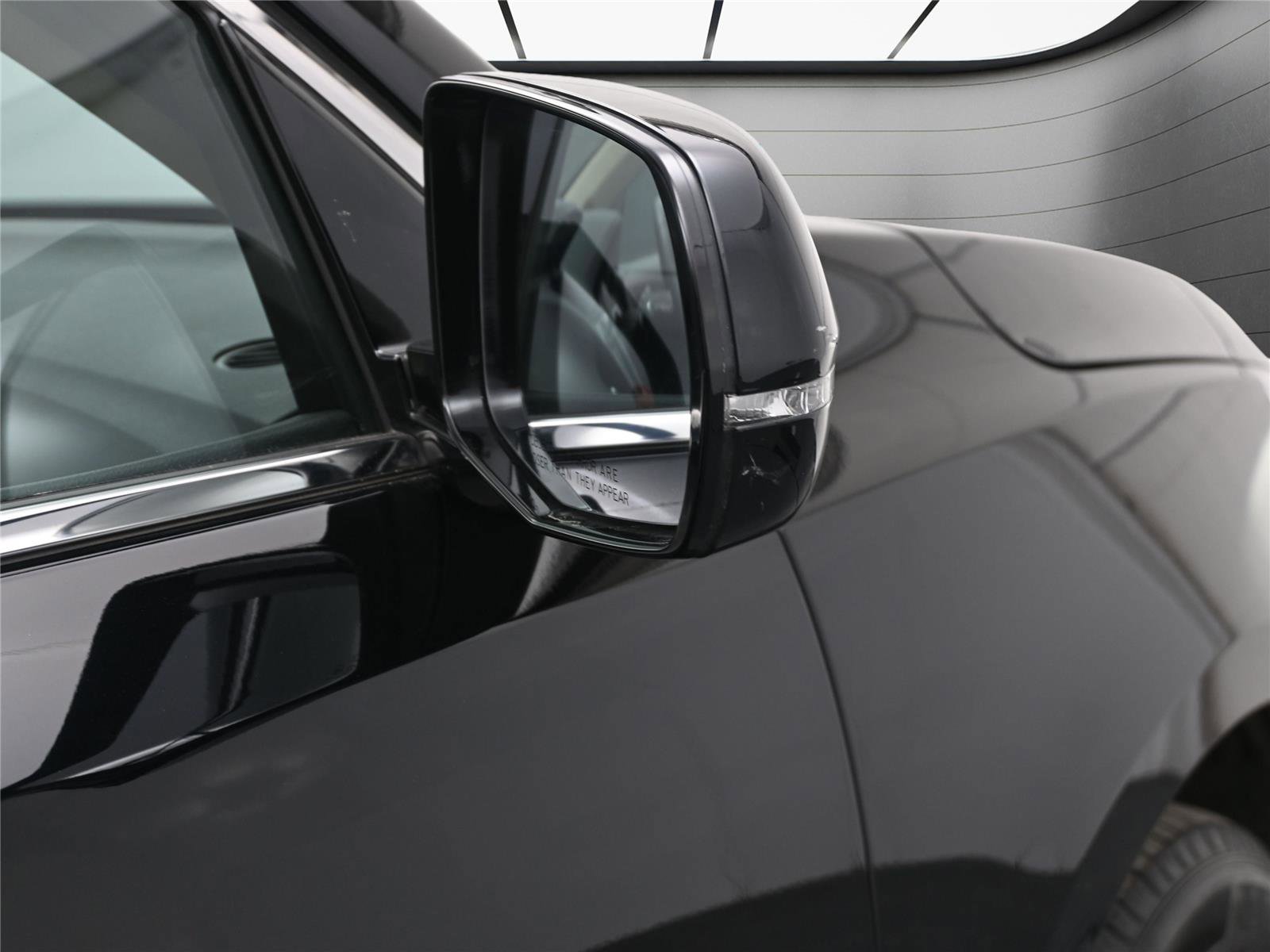 Used 2019 Acura MDX SH-AWD image 15