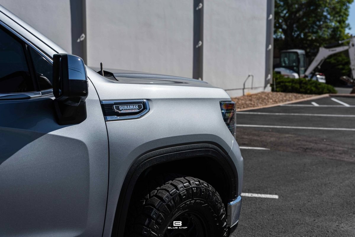 Used 2025 GMC Sierra 1500 SLE w/ X31 Off-Road Package AWD/4WD image 11