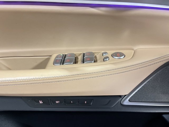 Used 2021 BMW 750i xDrive w/ M Sport Package image 25