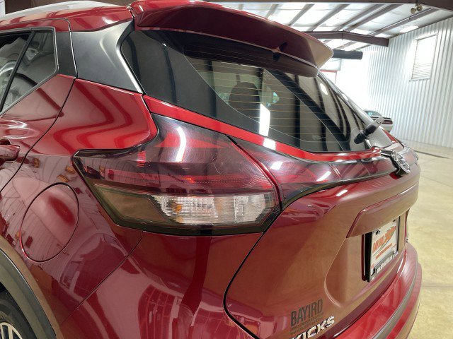Used 2021 Nissan Kicks SV FWD image 23
