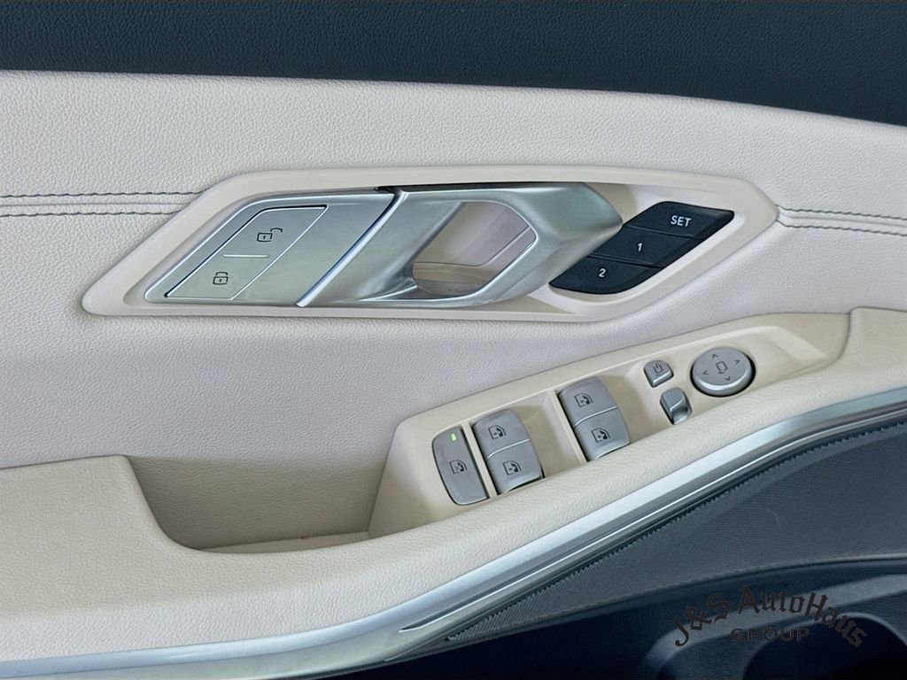 Used 2025 BMW M340i xDrive w/ Premium Package image 23