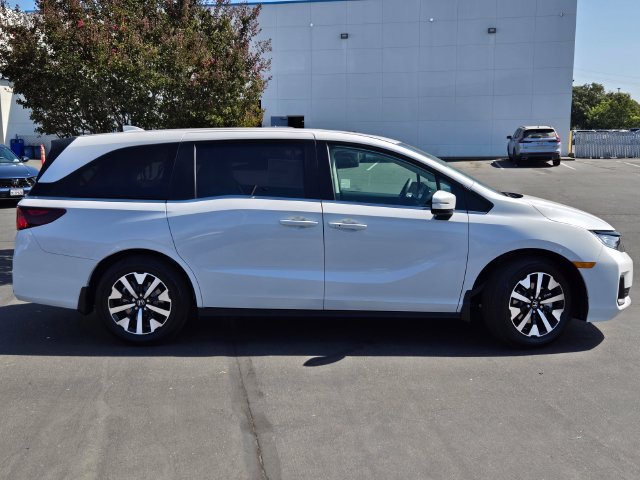 New 2027 Honda Odyssey EX-L image 3