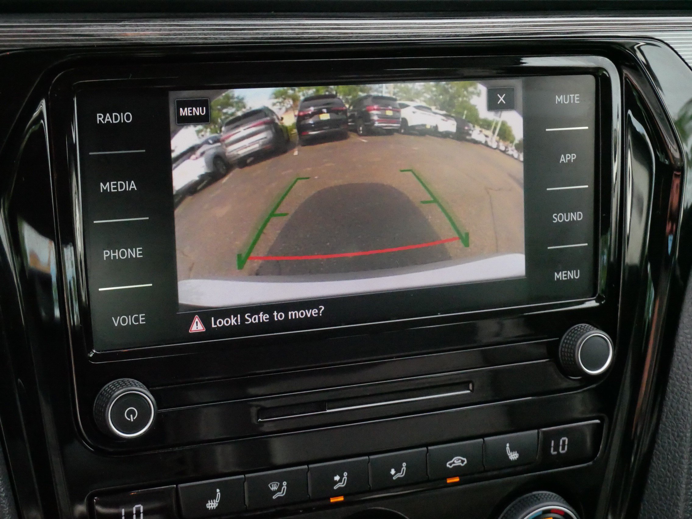 Certified 2020 Volkswagen Passat 2.0T R-Line FWD image 29
