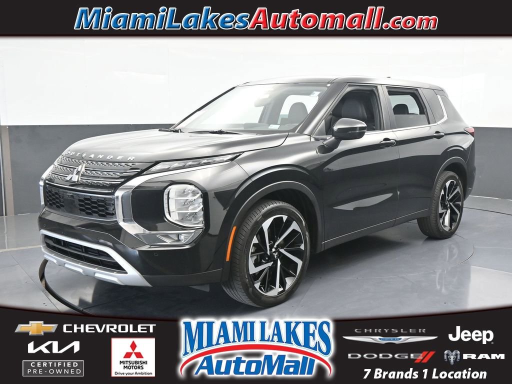 Used 2023 Mitsubishi Outlander SE