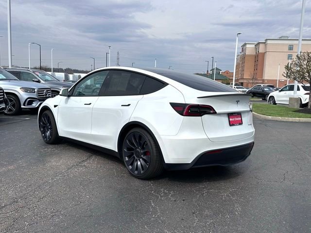 Used 2024 Tesla Model Y Performance image 8