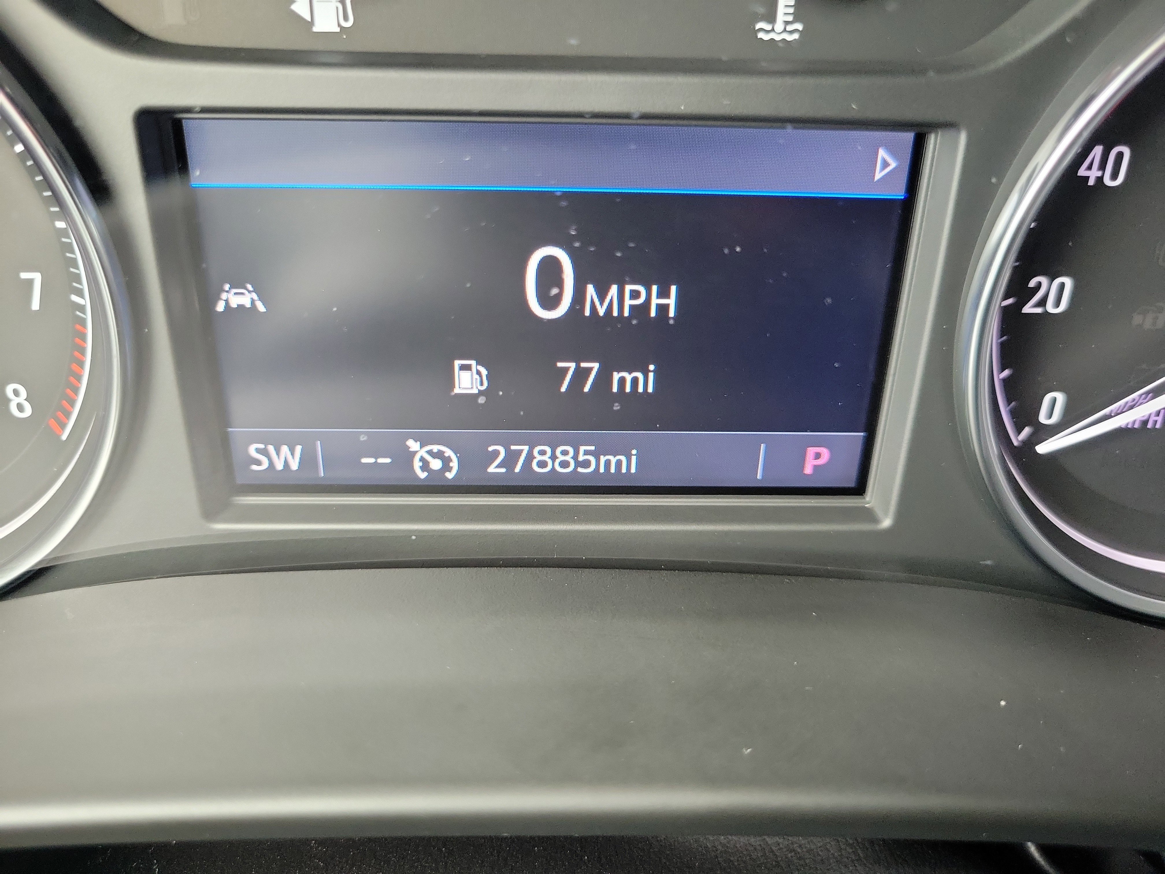 Used 2024 Buick Enclave Essence image 29