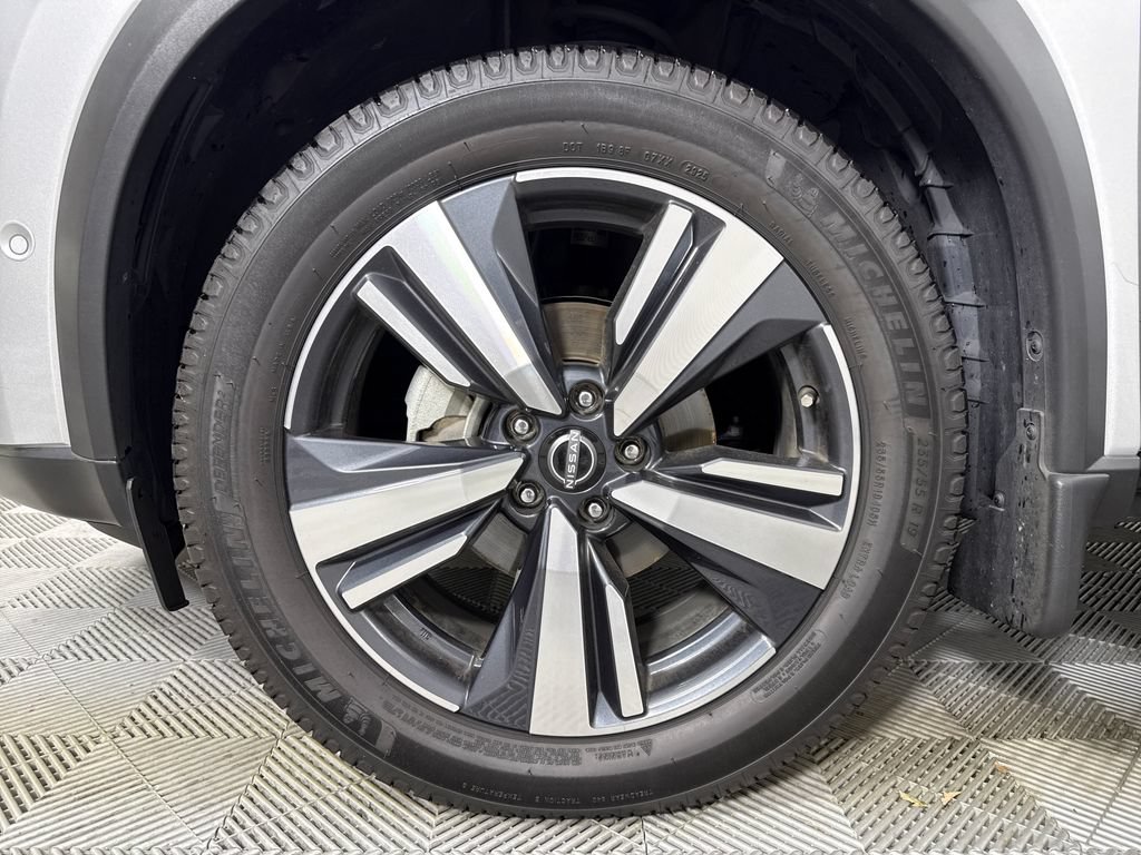 Used 2023 Nissan Rogue SL w/ SL Premium Package FWD image 21