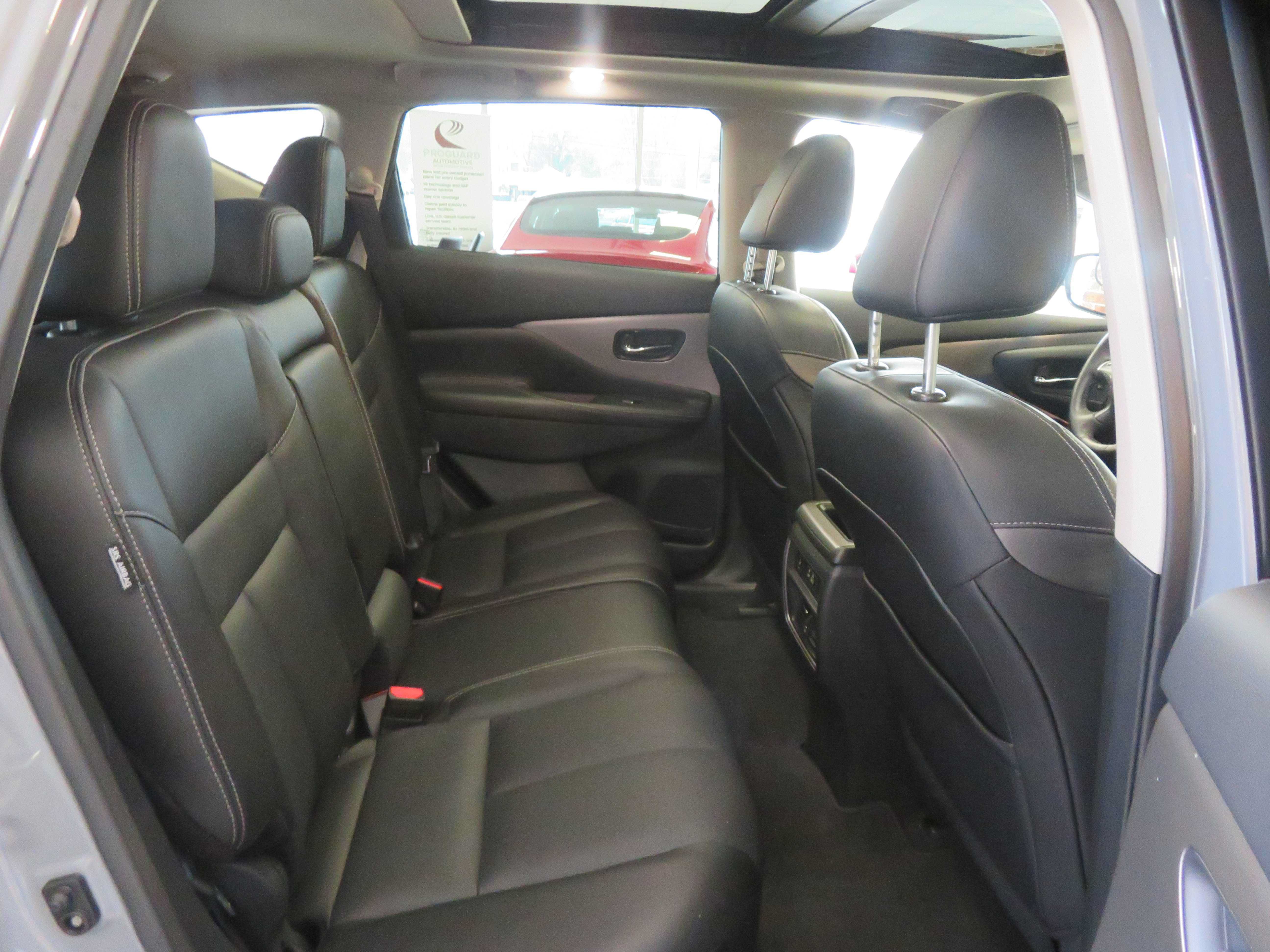 Used 2024 Nissan Murano SL AWD/4WD image 23