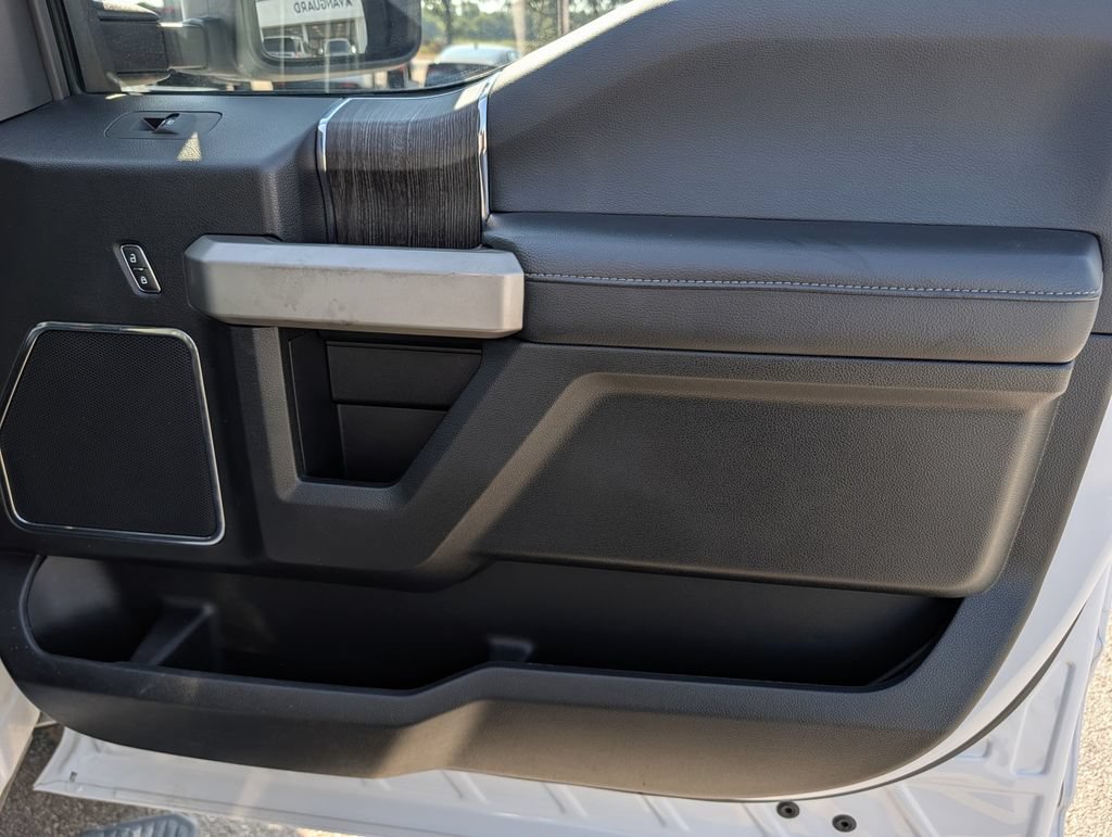Used 2020 Ford F250 Lariat w/ Lariat Ultimate Package AWD/4WD image 36